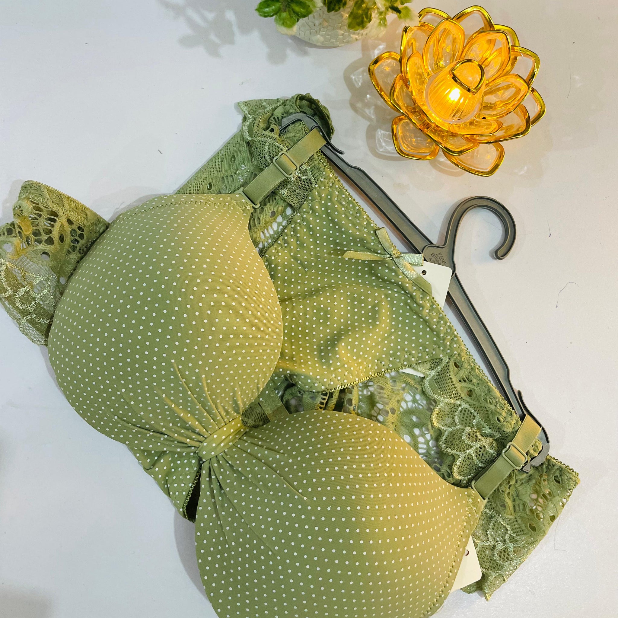 Bra Panty Set with Mid Style